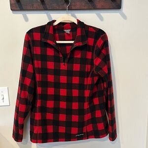 Red and black( Buffalo check)Eddie Bauer pullover GUC size large fits like med.